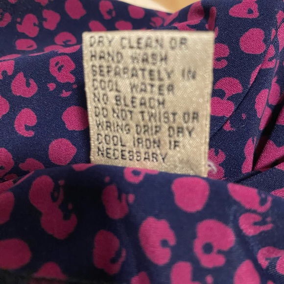 LIZ CLAIBORNE BUTTON BACK - Picture 8 of 8